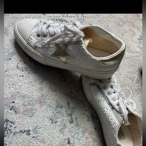 White and Gold Vintage Havana Sneakers size 9